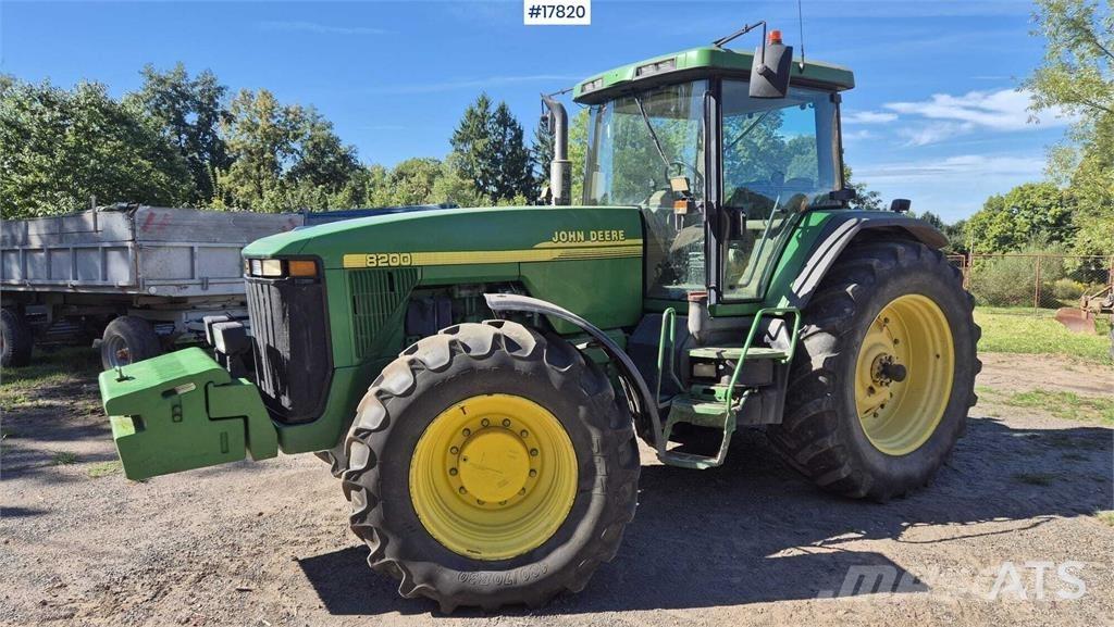 John Deere 8200 Traktorid