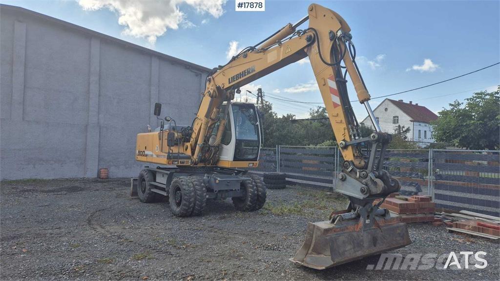 Liebherr A 900C Ratasekskavaatorid