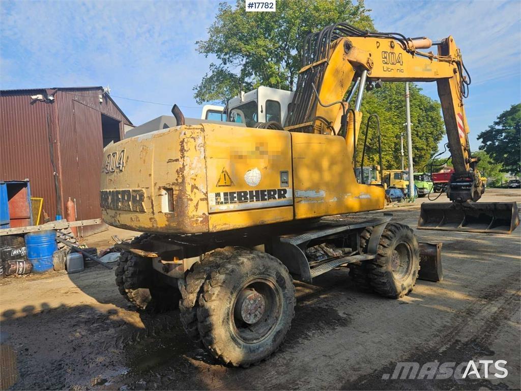 Liebherr A 904 Ratasekskavaatorid