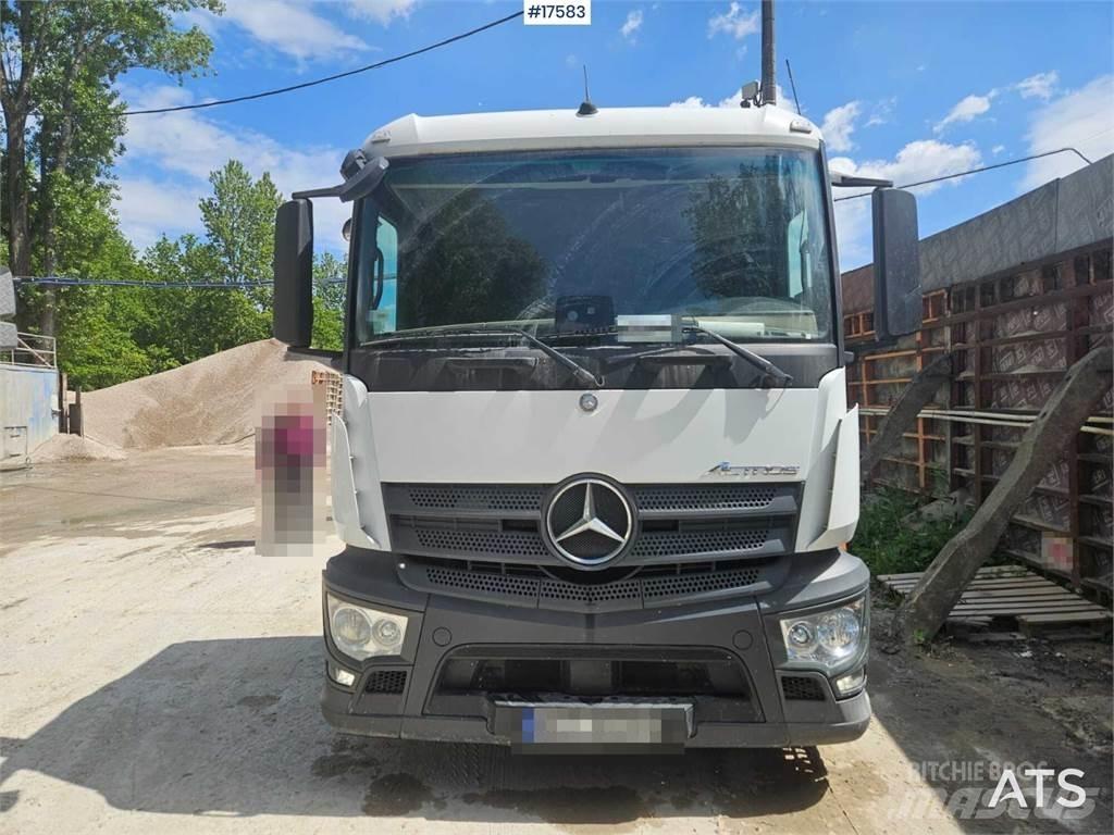 Mercedes-Benz Actros Sadulveokid