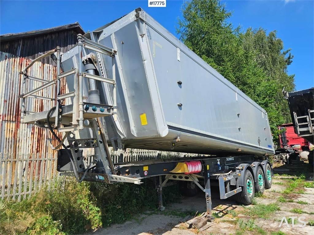 Schmitz SKI 24 Kallur-poolhaagised