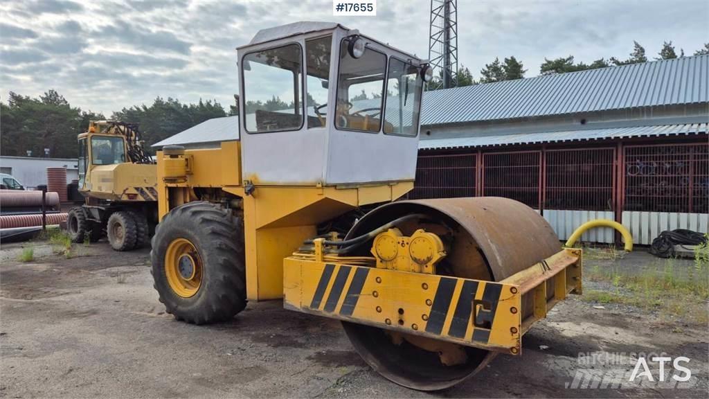 Stavostroj VV 111 Ühe trumliga rullid