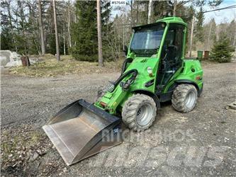 Avant 750 Kompaktlaadurid