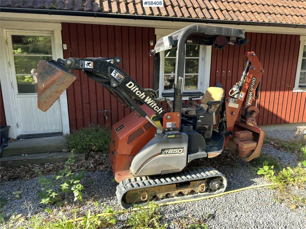 Ditch Witch XT850 Kompaktlaadurid