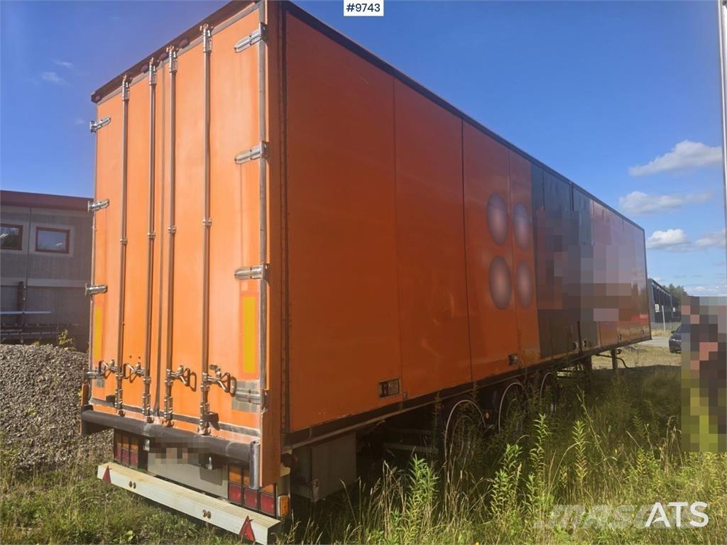 Ekeri L-3 Furgoonpoolhaagised