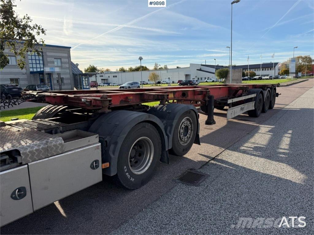 Fliegl SDS 400 Konteinerveo poolhaagised