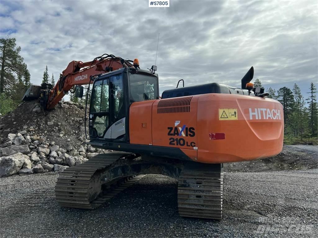 Hitachi ZX210LC-5B Roomikekskavaatorid