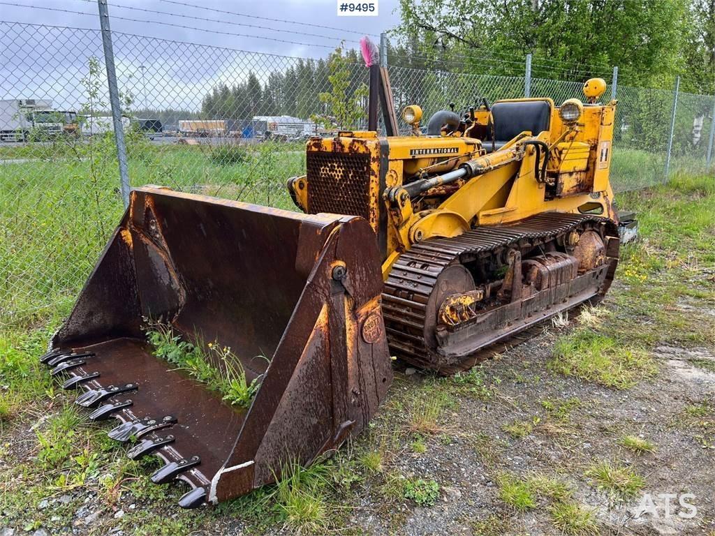 International L125 Buldooserid