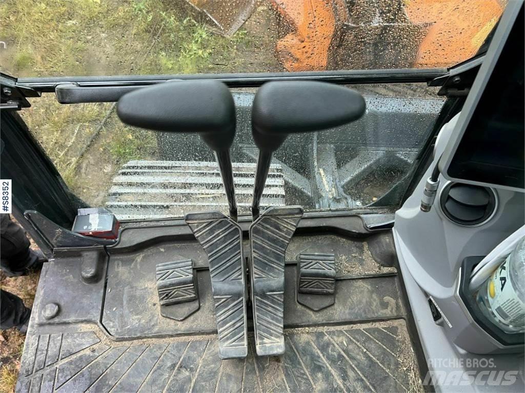 Kobelco SK140 SRLC-7 Roomikekskavaatorid