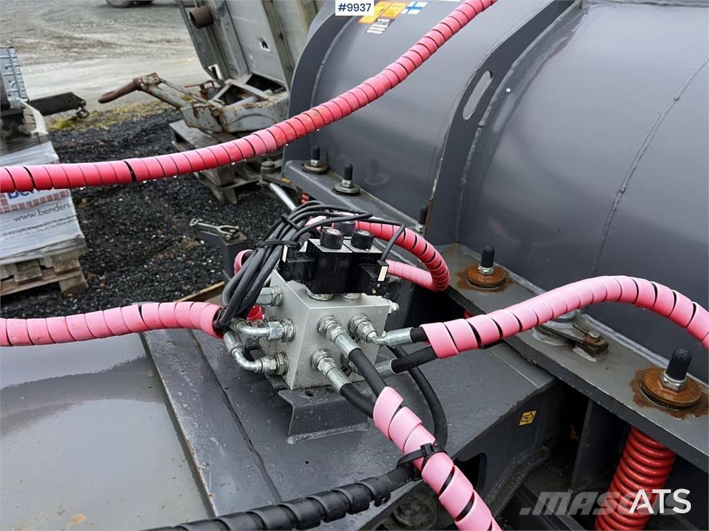 Pome JETI/ Volvo Pinnaselõikurid