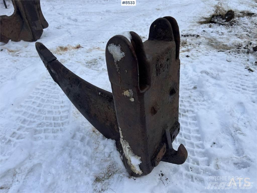  Tjälkrok B27 Muud osad