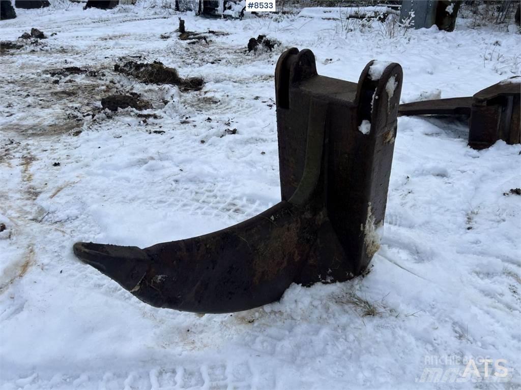  Tjälkrok B27 Muud osad