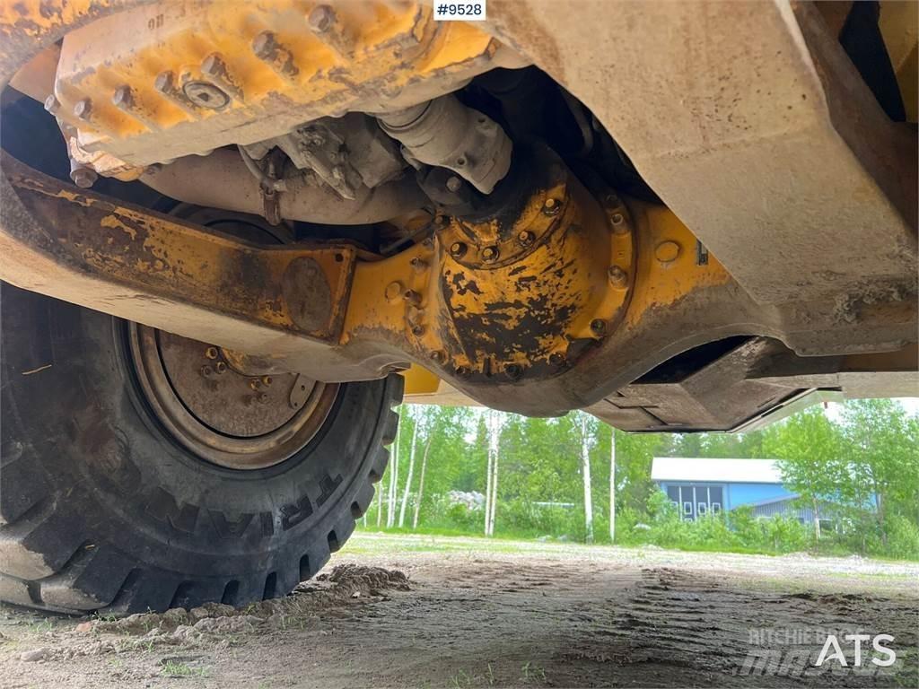 Volvo A25D Liigendraamiga pinnaseveokid