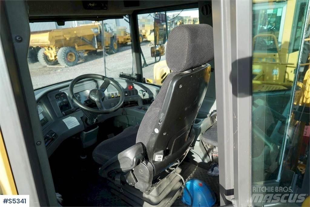Volvo A35D 6x6 Liigendraamiga pinnaseveokid