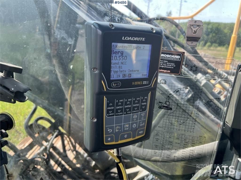 Volvo EC300DL Roomikekskavaatorid