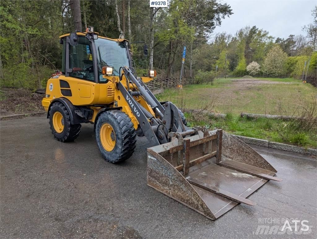 Volvo L25F Ratasbuldooserid
