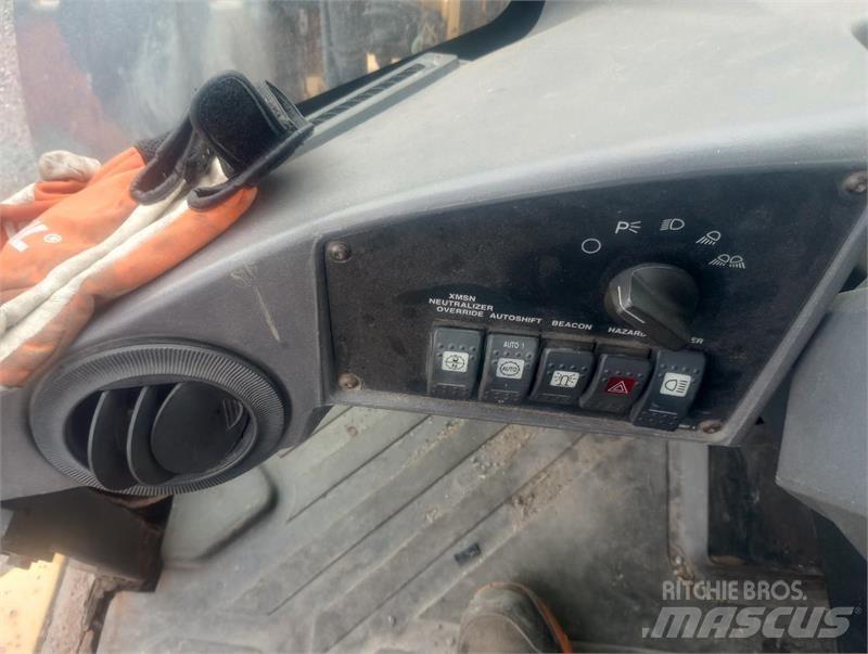 CAT 930 G Rataslaadurid