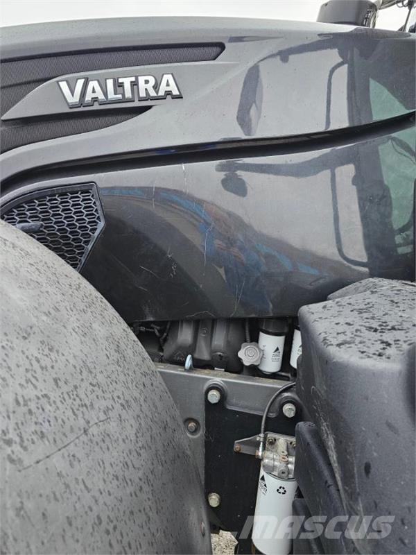 Valtra S374 Traktorid