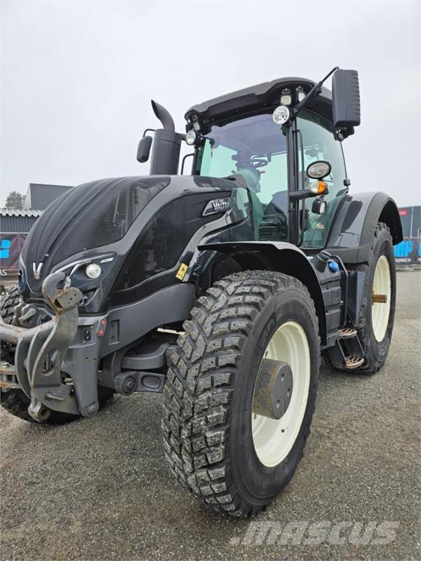 Valtra S374 Traktorid