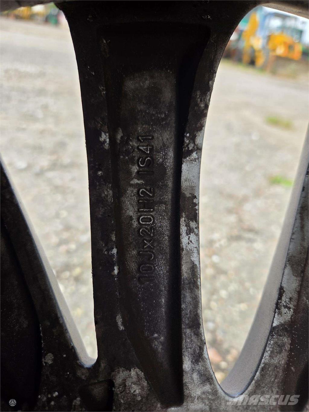 BMW  Rehvid, rattad ja veljed