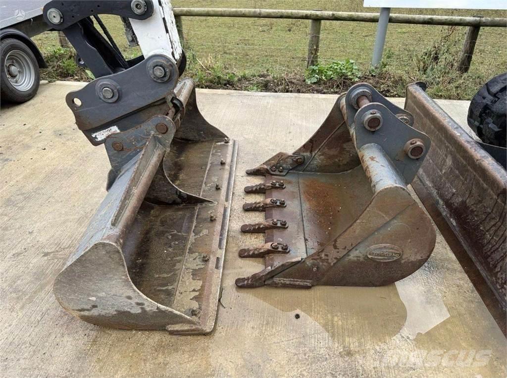 Bobcat E55 Roomikekskavaatorid