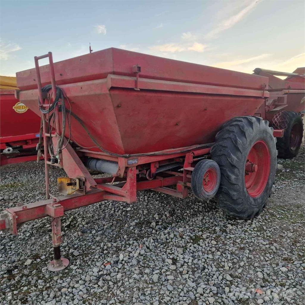 Bredal B50 Mineraalväetise laoturid