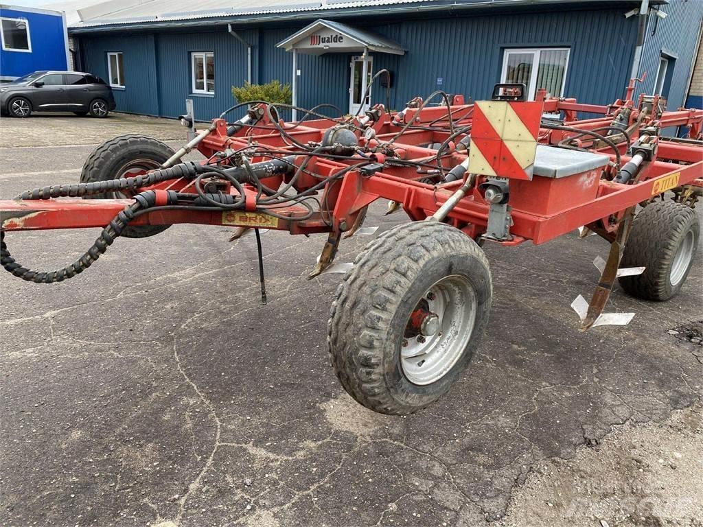 Brix Titan 11/ 300 Äkked
