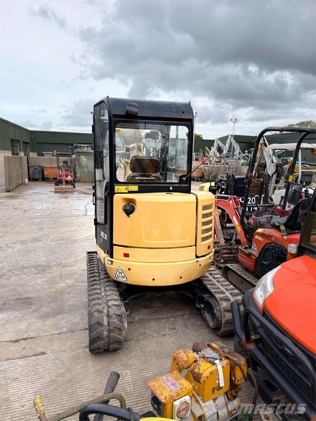CAT 302.7 DCR Miniekskavaatorid < 7 t