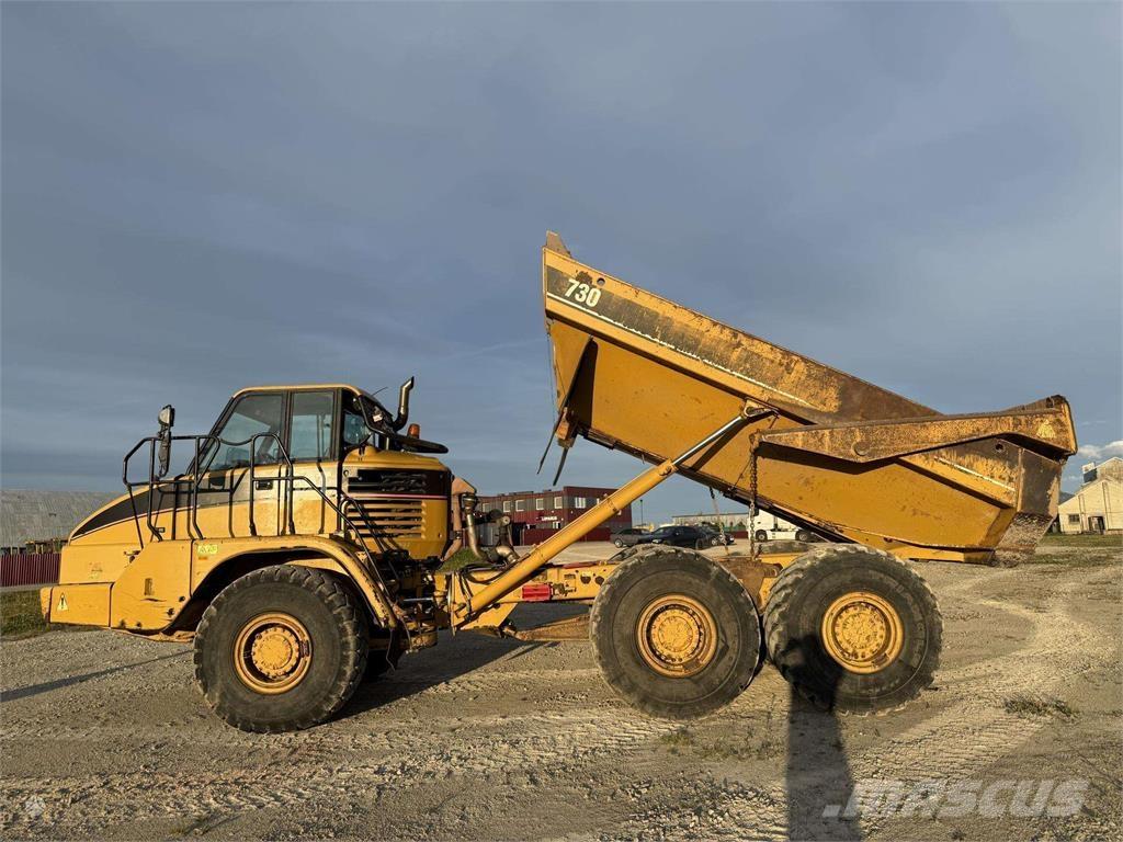 CAT 730 Liigendraamiga pinnaseveokid