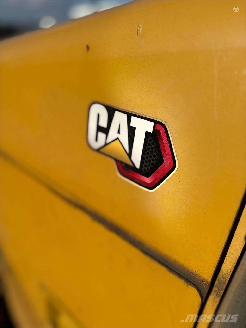 CAT D5 K Buldooserid