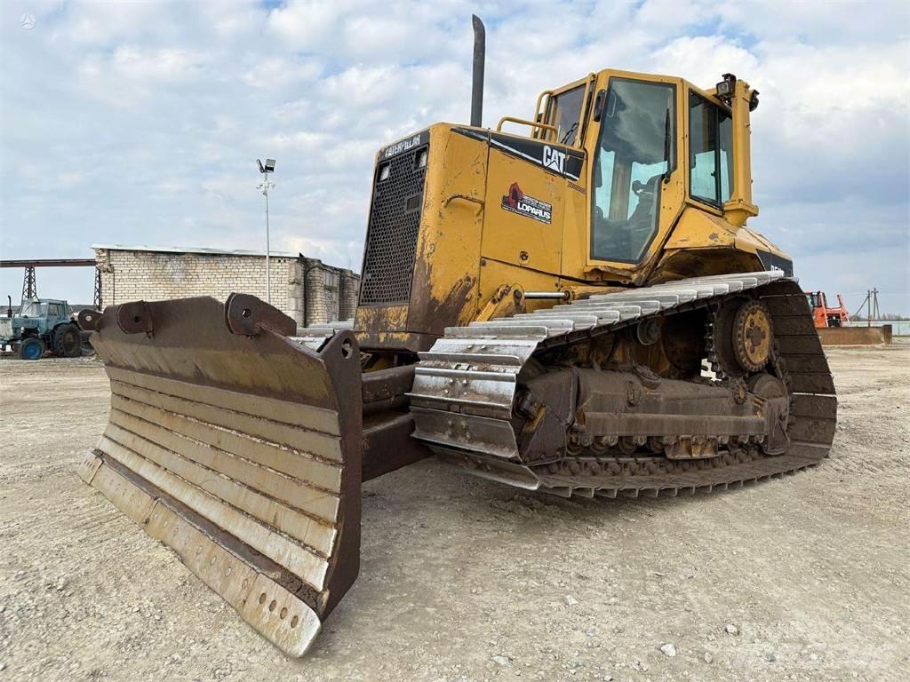 CAT D5N LGP Buldooserid