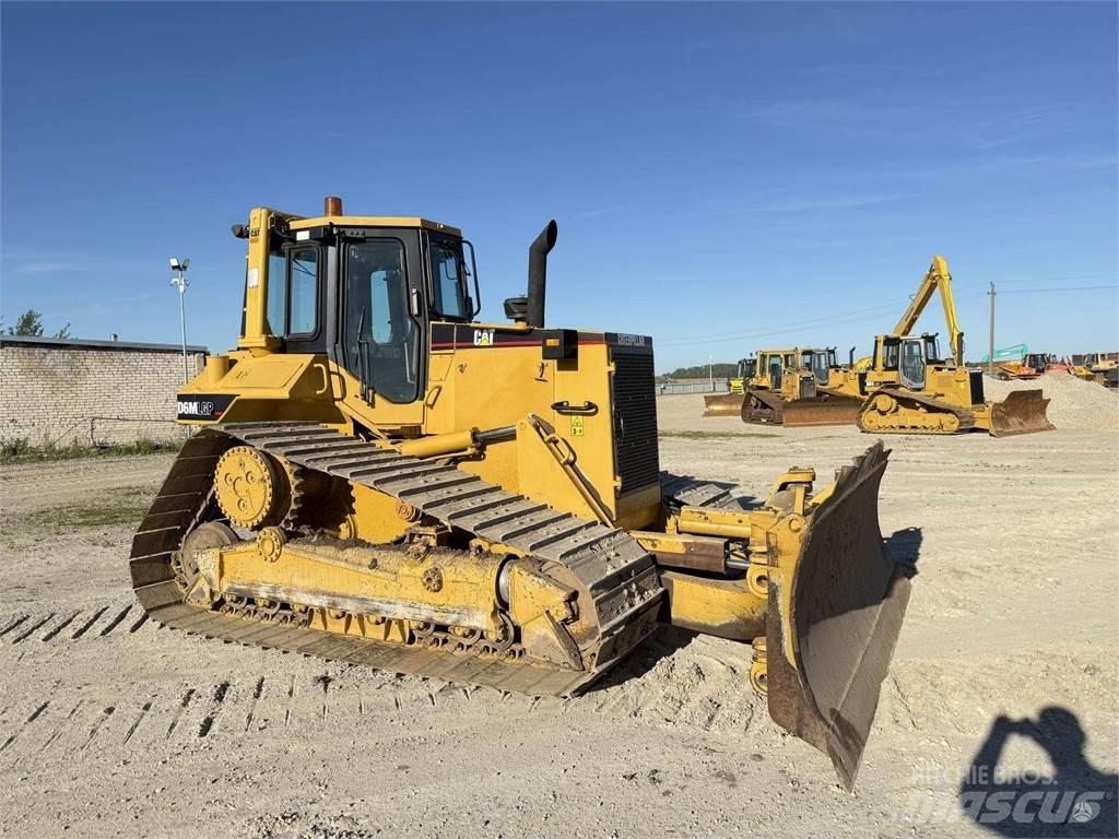 CAT D6M LGP Buldooserid