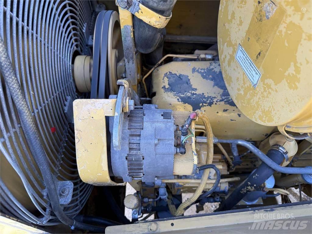 CAT D6M LGP Buldooserid
