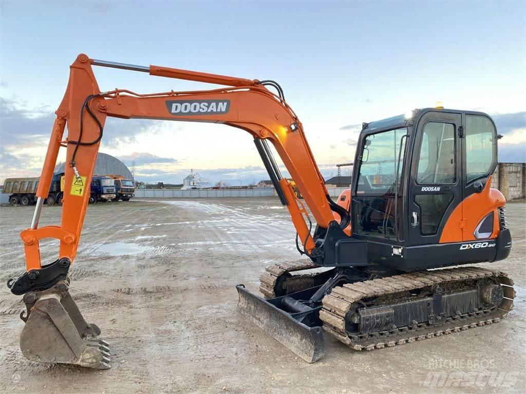 Doosan DX 60 C Miniekskavaatorid < 7 t
