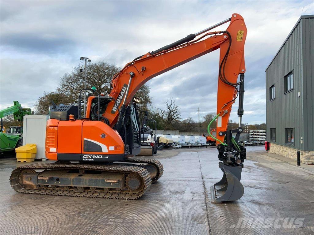 Doosan DX140 LCR Roomikekskavaatorid