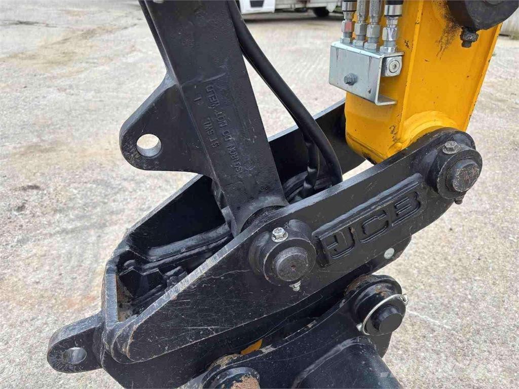 JCB 56Z-2 Plus Roomikekskavaatorid