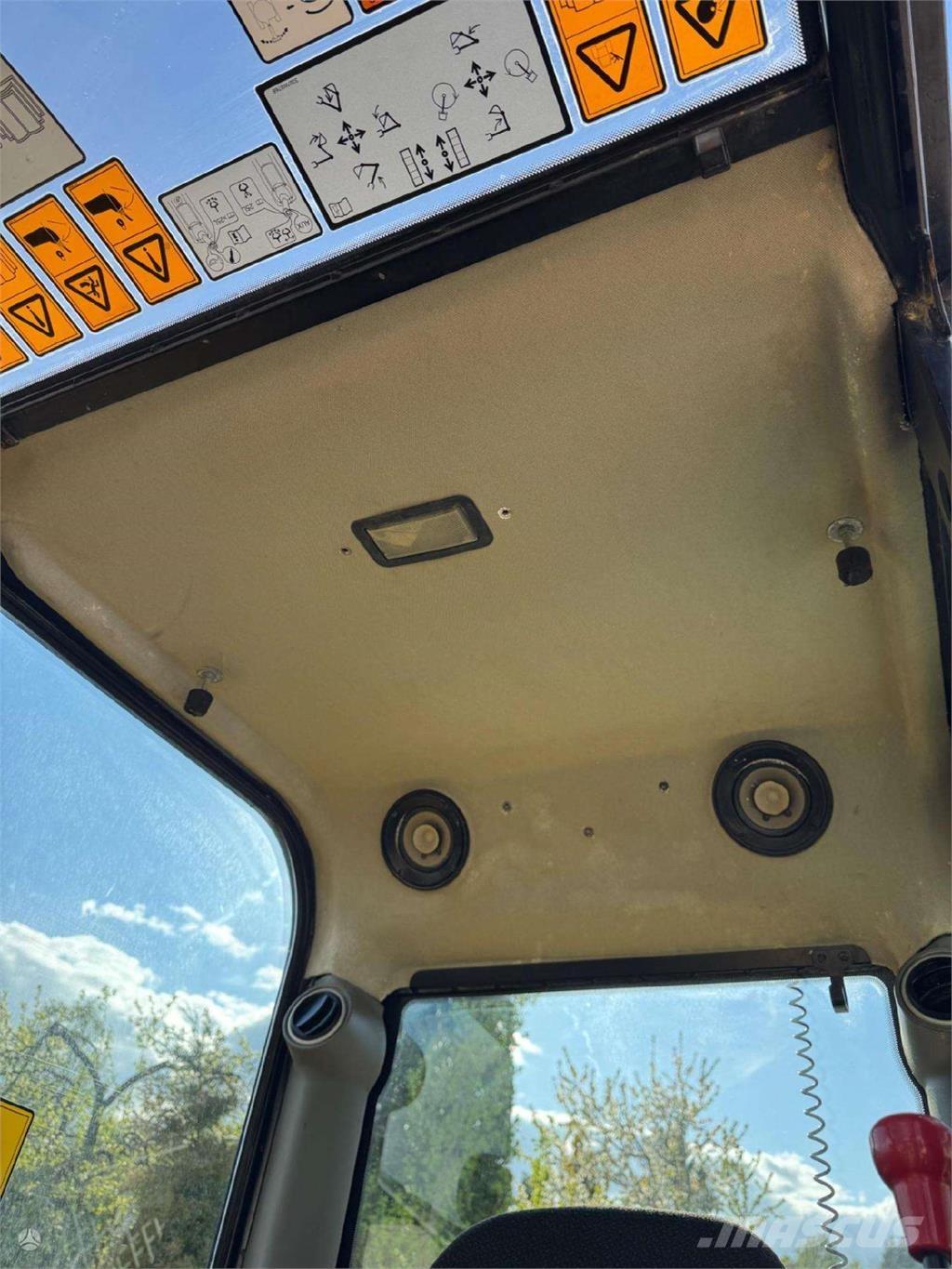 JCB 85Z-1 Roomikekskavaatorid