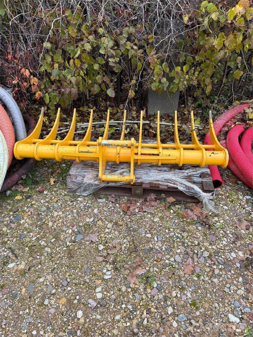 JCB JS145LR Roomikekskavaatorid