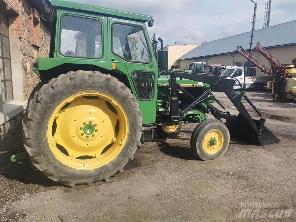 John Deere 2030 Traktorid