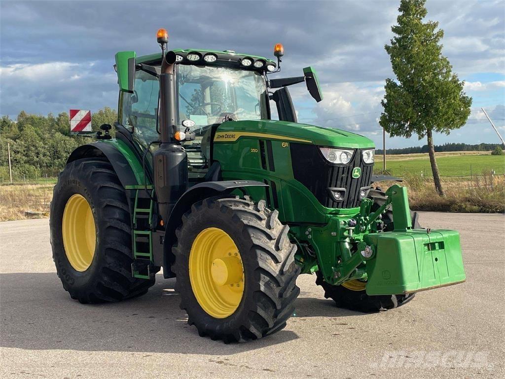 John Deere 6R 250 Traktorid