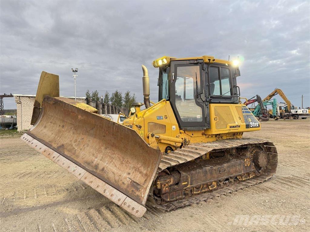 Komatsu D51PX-22 Buldooserid