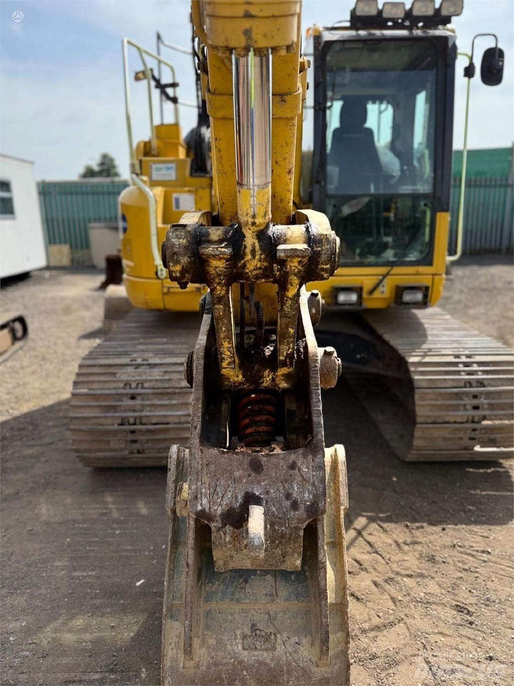 Komatsu PC138US Roomikekskavaatorid