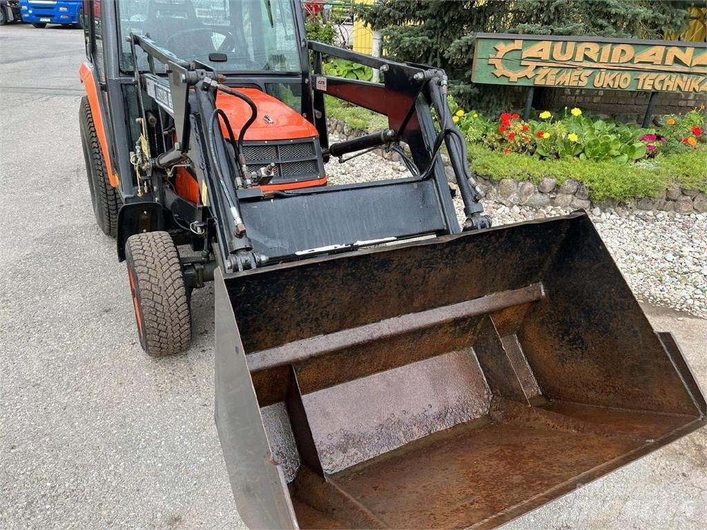 Kubota ST-30 Traktorid