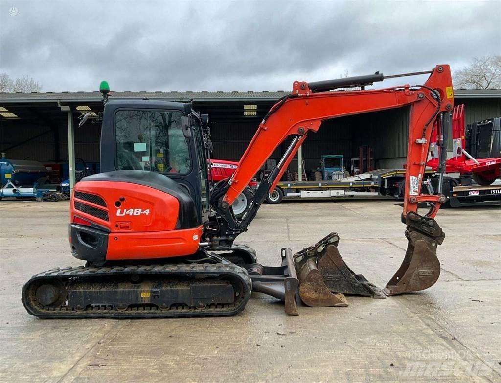Kubota U48-4 Roomikekskavaatorid