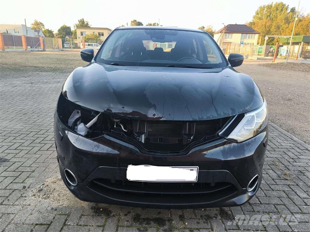 Nissan  Sõiduautod
