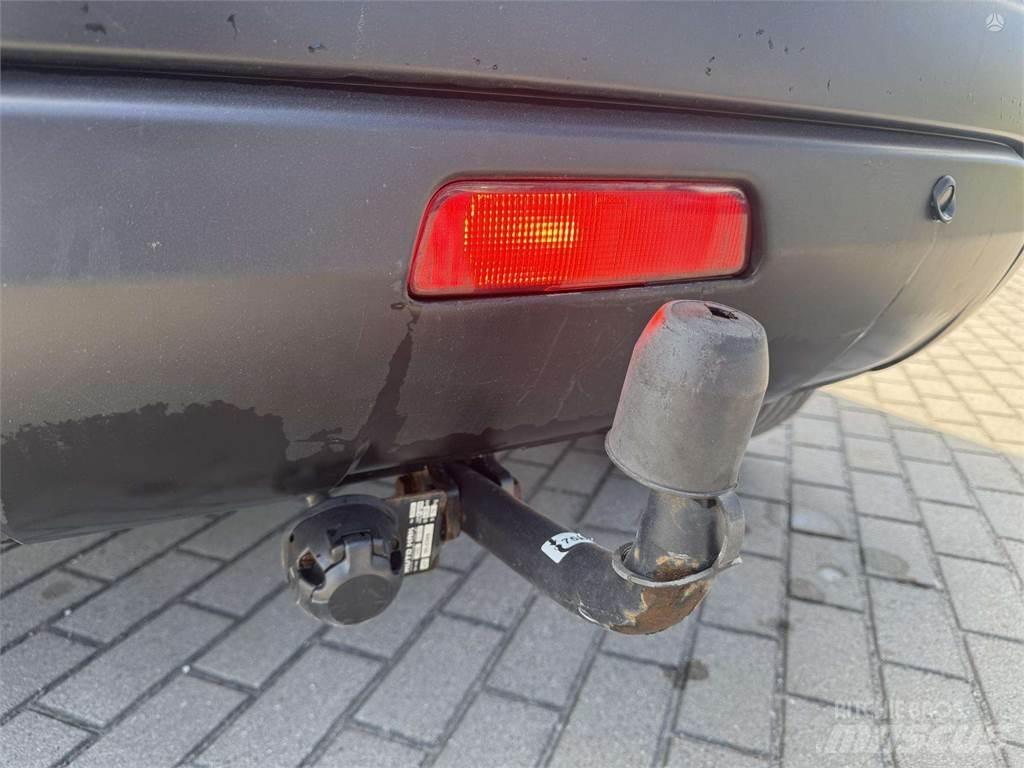 Nissan  Sõiduautod