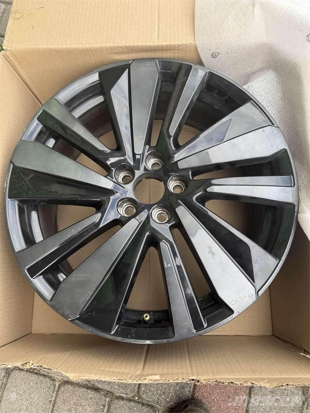 Peugeot 3008 Rehvid, rattad ja veljed