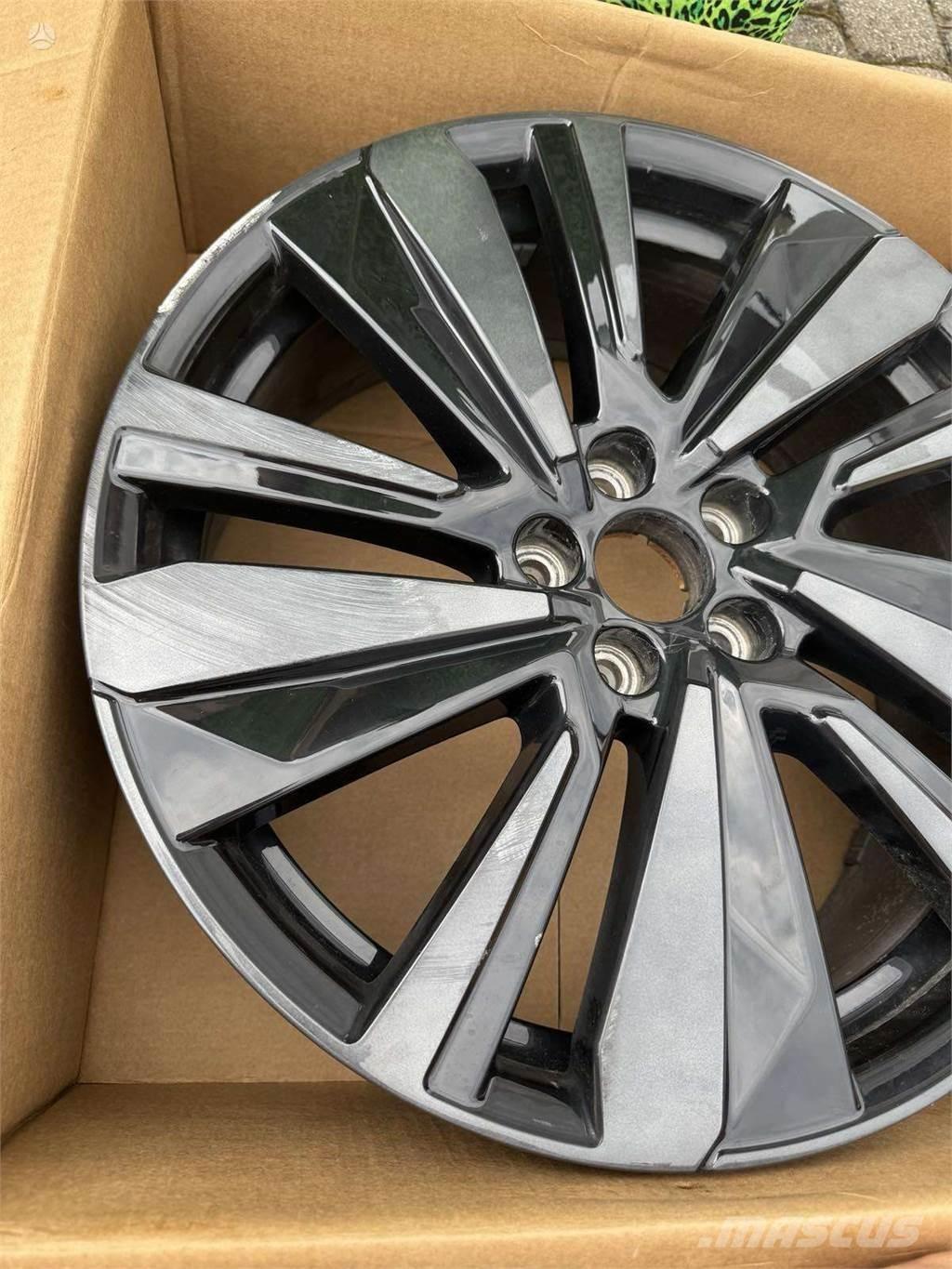Peugeot 3008 Rehvid, rattad ja veljed