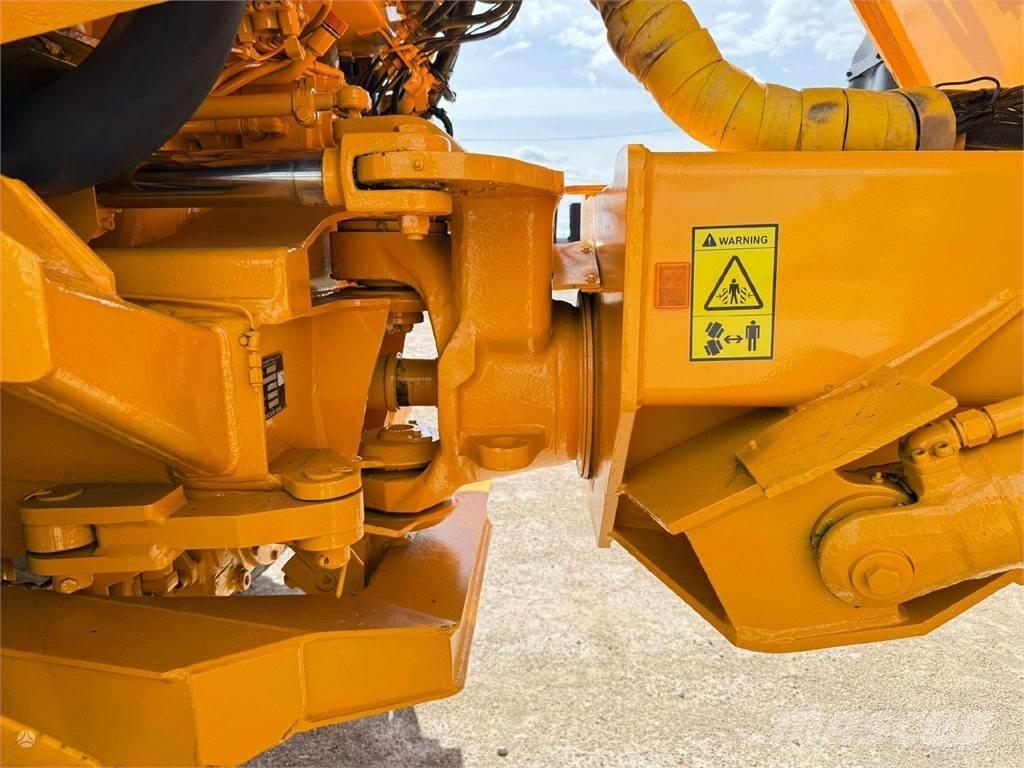 Volvo A25C Liigendraamiga pinnaseveokid