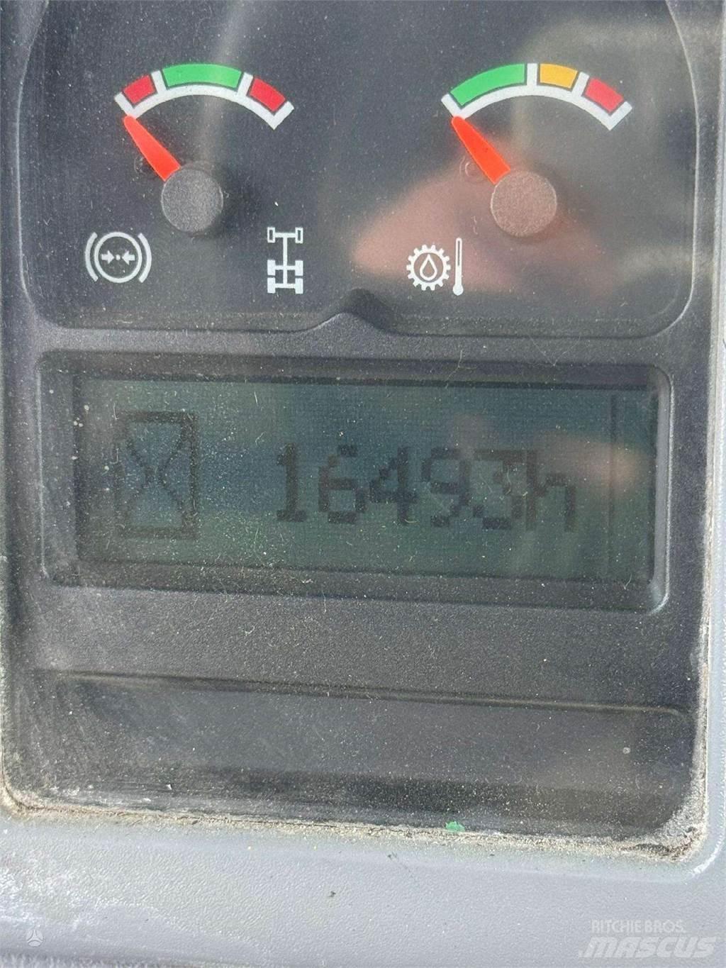 Volvo A25D Liigendraamiga pinnaseveokid